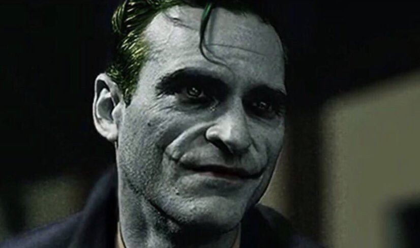 Joaquin Phoenix sebagai Joker