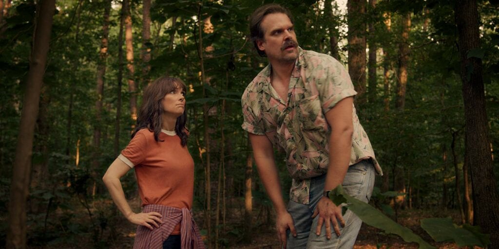 Winona Ryder dan David Harbour