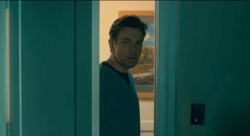 Ewan Mcgergor dalam referensi The Shining