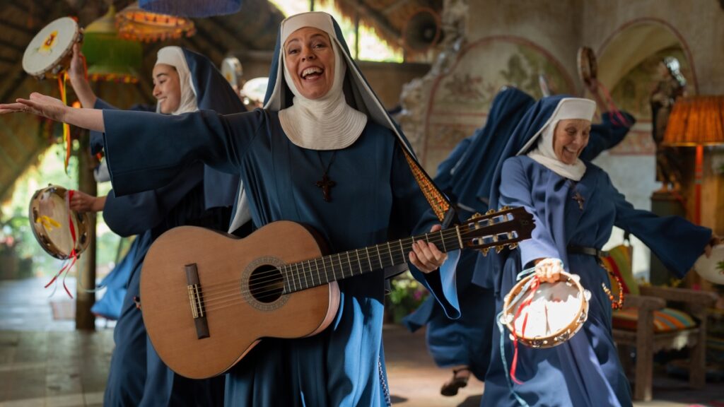 Olivia Colman sebagai The Reverend Mother
