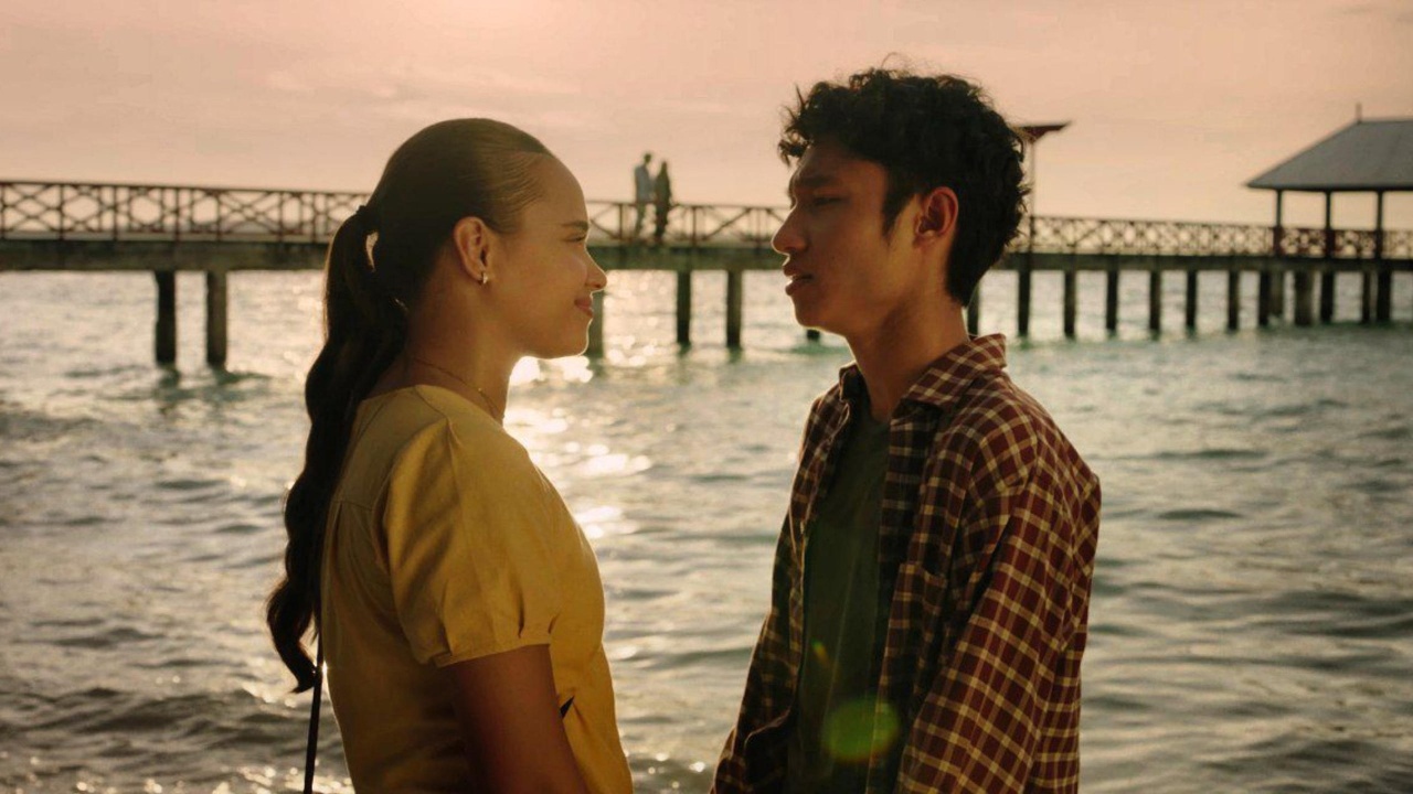 Review Film Komang (2025) Kisah Cinta Beda Agama Sarat Makna