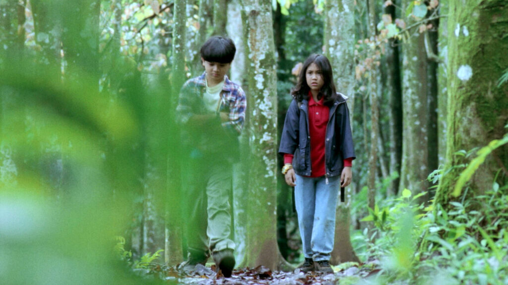 Derby Romero dan Sherina di film Petualangan Sherina